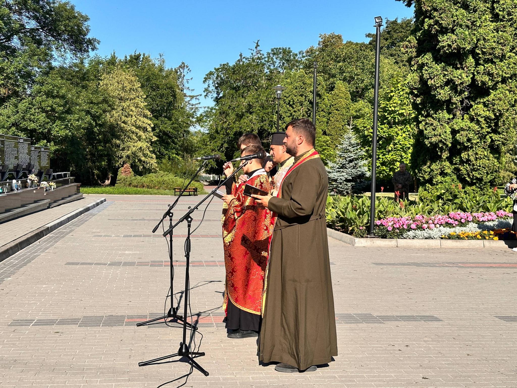 Новини Тернополя - фото з Памʼять полеглих Героїв вшанували у Тернополі