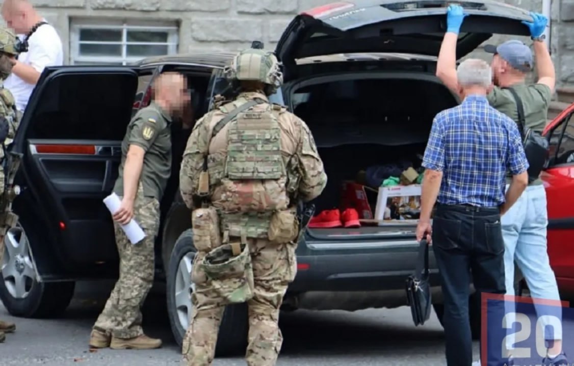 Ламали ребра, катували і вимагали гроші: чому справа Борщівського ТЦК зависла в суді