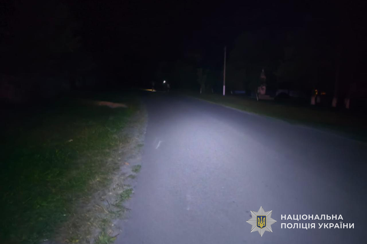 Новини Тернополя - фото з Двоє дітей на мотоциклі збили пішохода в селі на Чортківщині: усі троє — в лікарнях