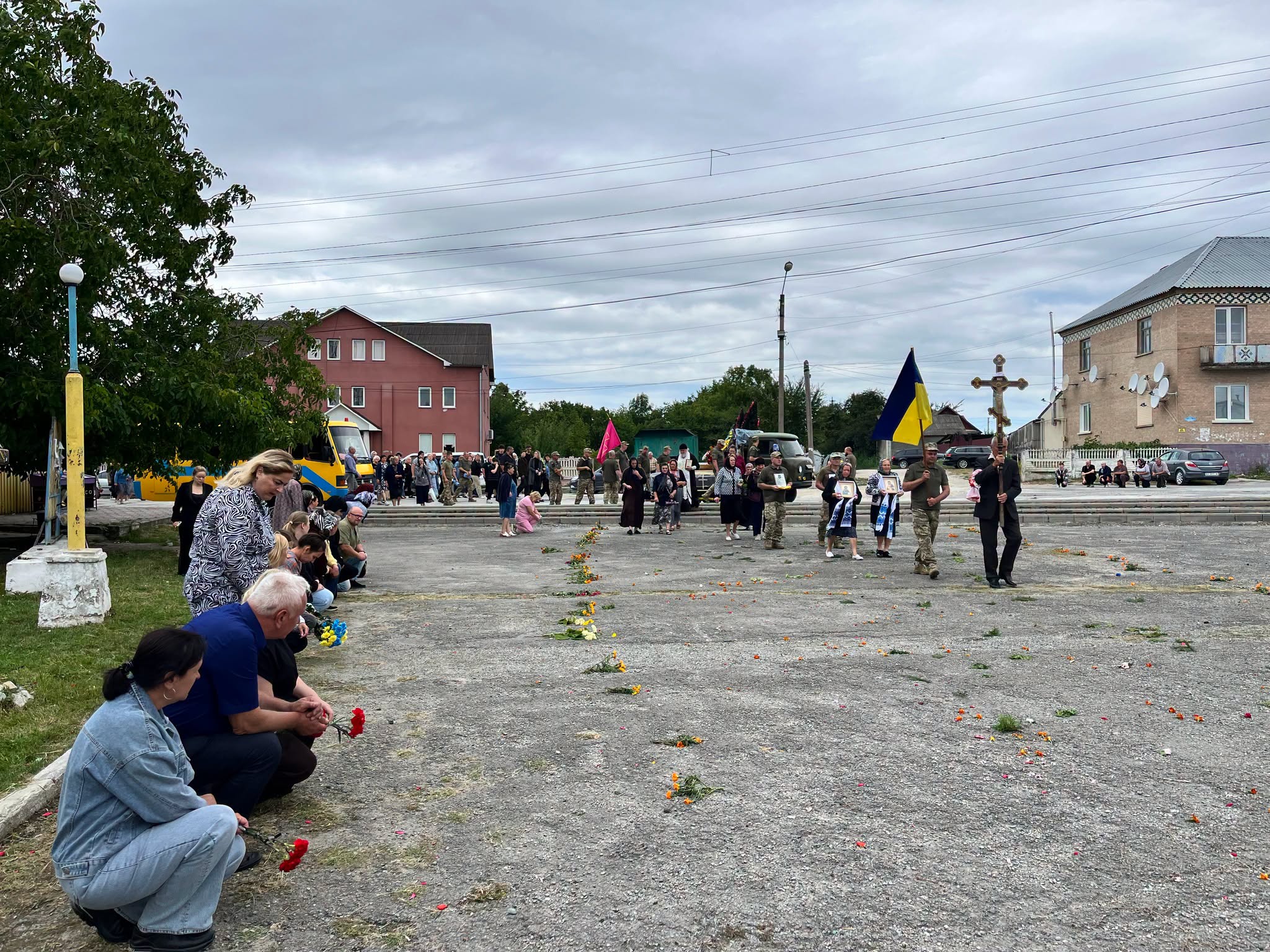 Новини Хмельницького - фото з На Хмельниччині попрощалися з парамедикинею Оксаною Гоголь