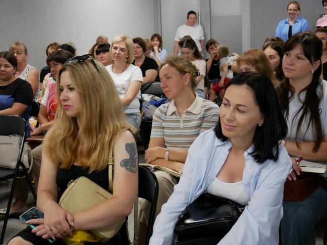 Новини Вінниці - фото з Понад 60 асистентів уже пройшли підготовку на Вінниччині для супроводу дітей у школах