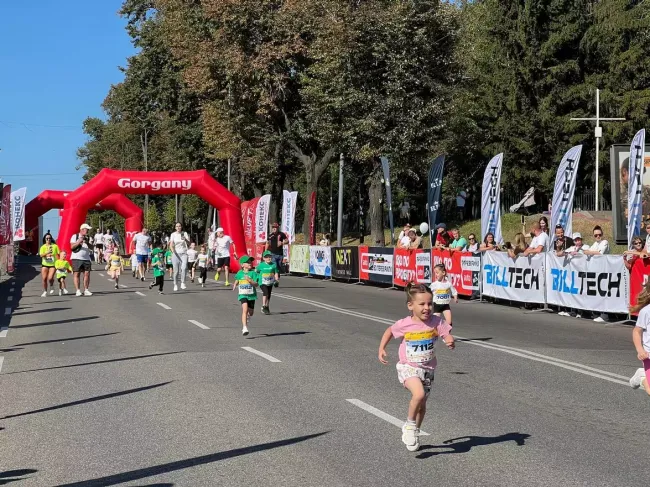 Новини Вінниці - фото з Відкрили реєстрацію на благодійний напівмарафон Vinnytsia Run 2026. Як взяти участь