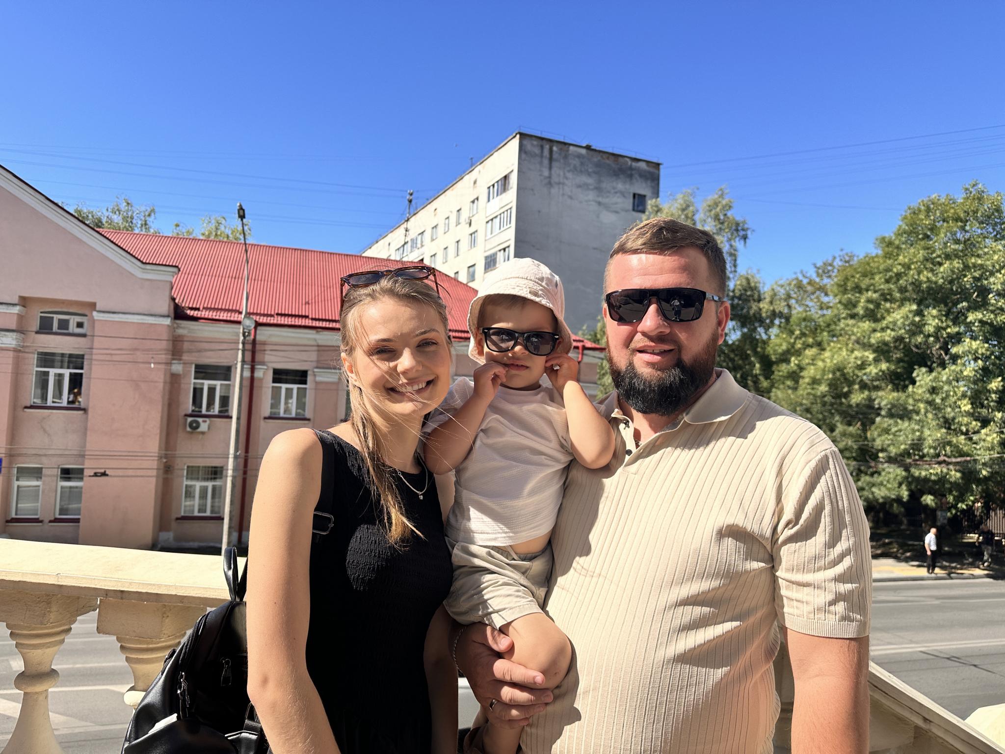 Новини Тернополя - фото з У вишиванках та з молитвою: у Тернополі відбулася святкова літургія