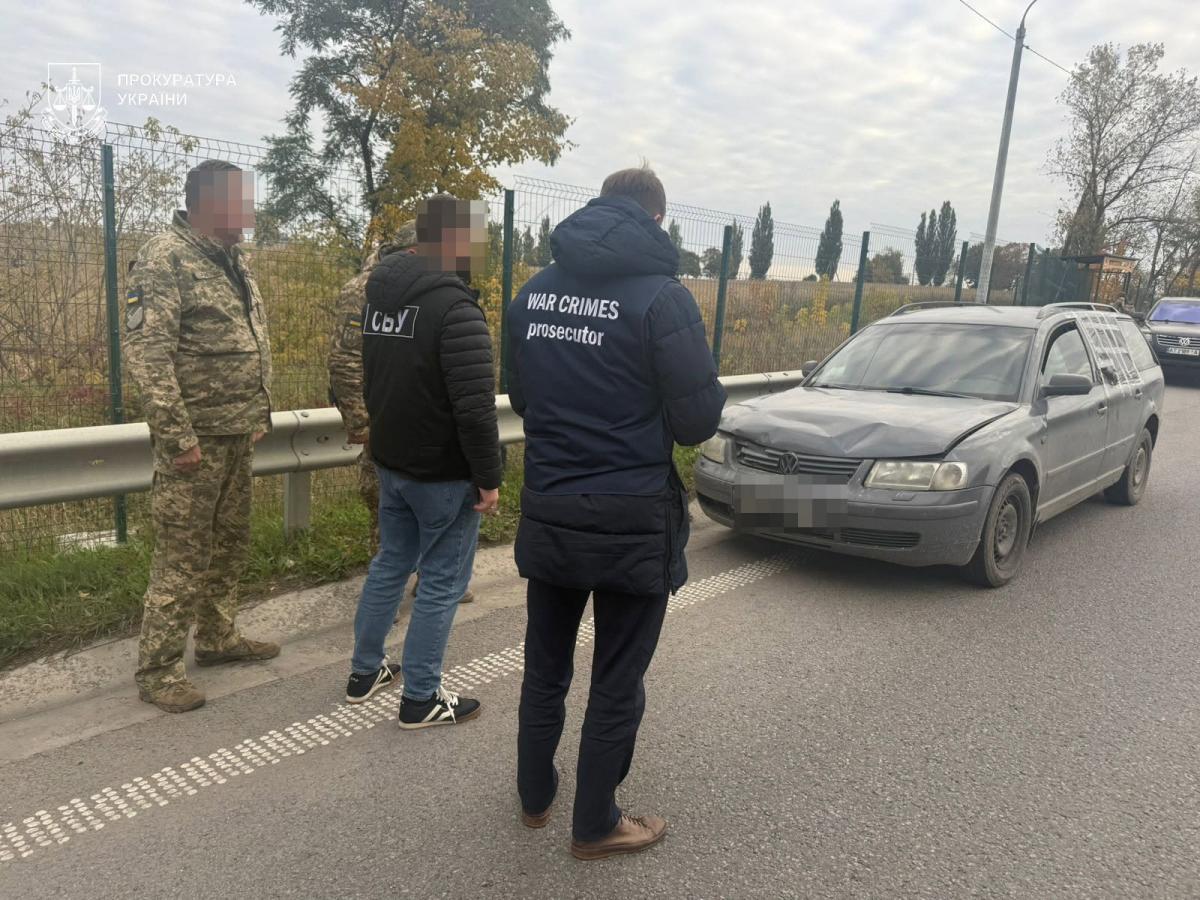 Новини Тернополя - фото з На Mercedes заблокував авто ТЦК і допоміг працівнику втекти від мобілізації. Що на це сказав суд