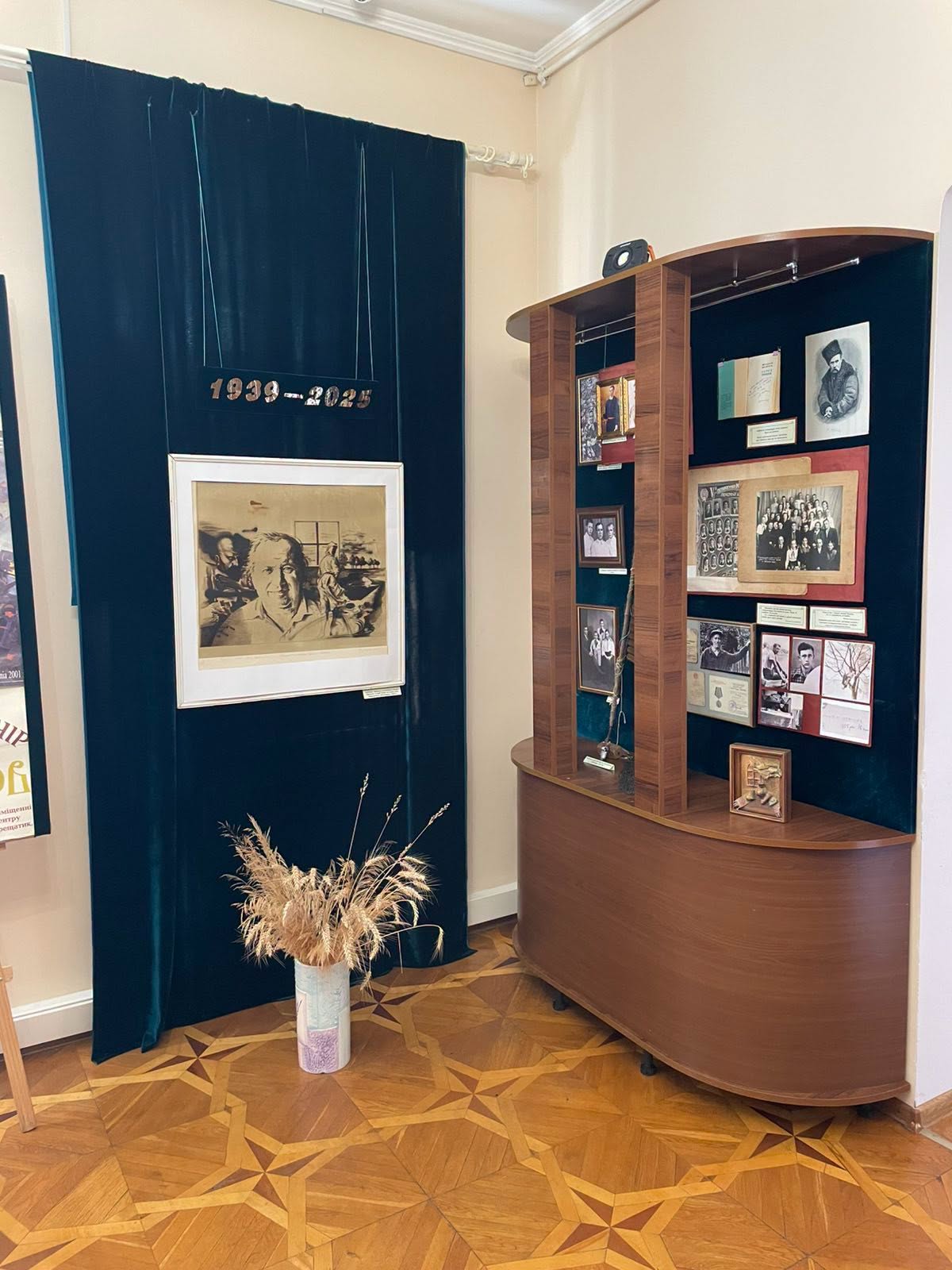 Новини Житомира - фото з Сьогодні - день народження видатного українського письменника Валерія Шевчука
