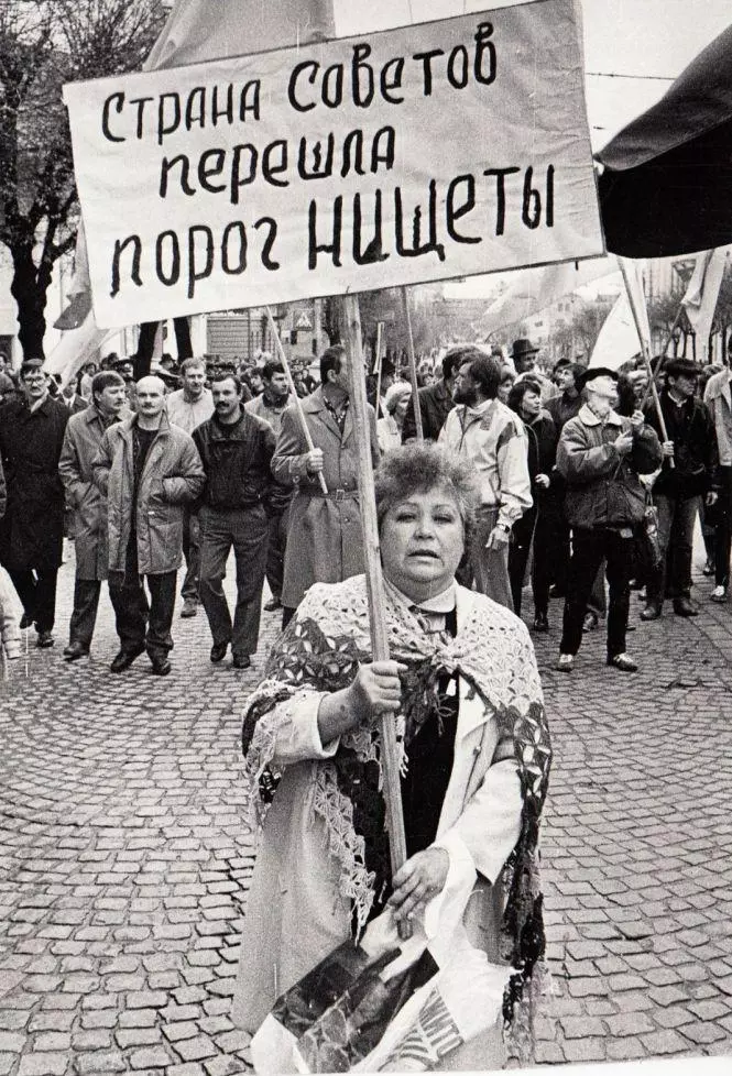 Новини Вінниці - фото з Як Вінниця наближала Незалежність: 57 днів голодування, протести та перший синьо-жовтий прапор