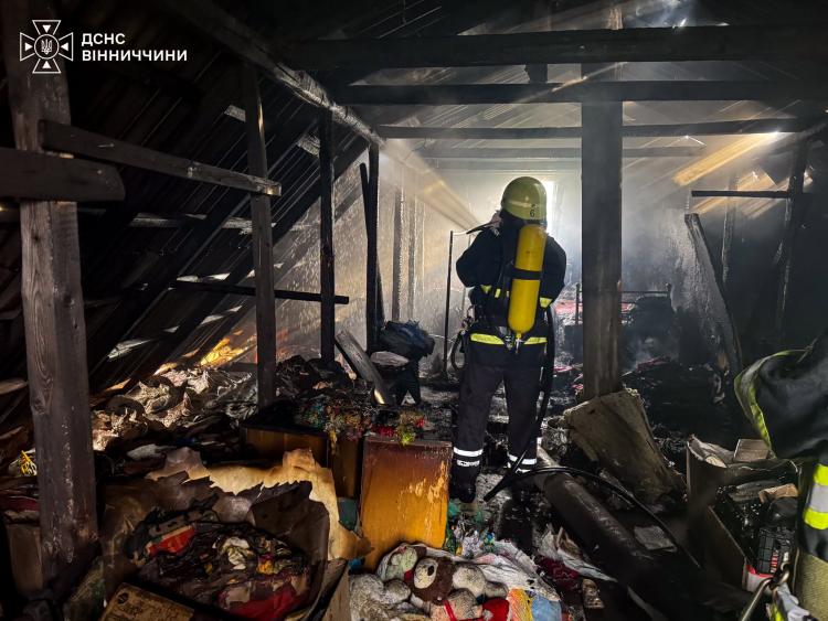 Новини Вінниці - фото з Через коротке замикання у Гнівані горів будинок. Ще три пожежі сталися в області