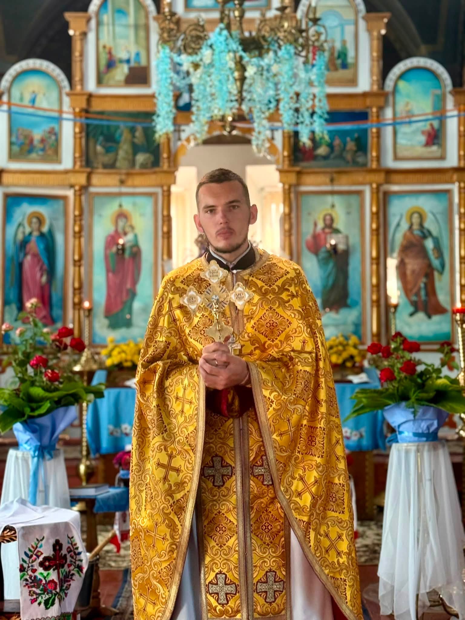 Новини Вінниці - фото з «Сина не стало у віці Христа»: з Португалії на Вінниччину передали ікону Спаса Нерукотворного
