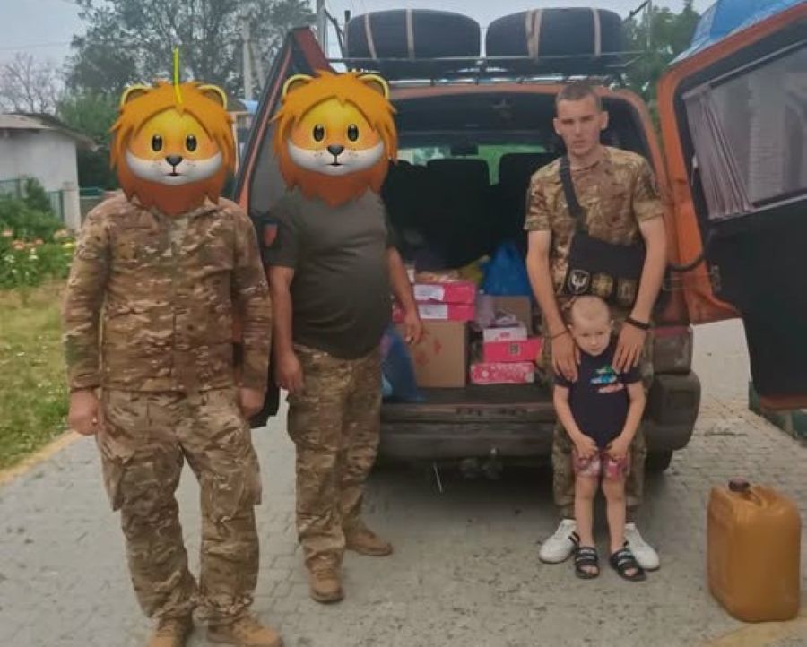 Новини Вінниці - фото з «Сина не стало у віці Христа»: з Португалії на Вінниччину передали ікону Спаса Нерукотворного
