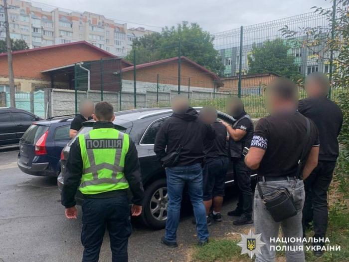 Новини Вінниці - фото з Хотіли заробити $17 500 на незаконному виїзді до Молдови. У Вінниці затримали організаторів оборудки