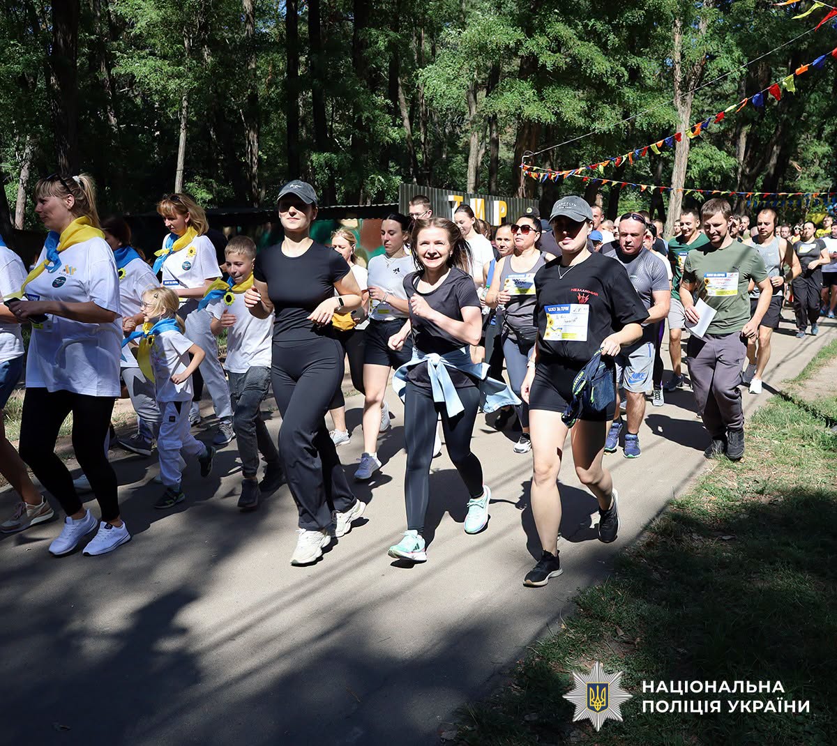 Новини Житомира - фото з Шаную Воїнів, біжу за Героїв України: у Житомирі поліцейські взяли участь у пам’ятних заходах