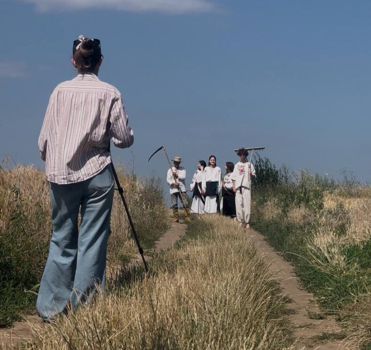 Новини Вінниці - фото з Від творчості до особистої драми Коцюбинського: у Вінниці завершили зйомки фільму «Цвіт яблуні»
