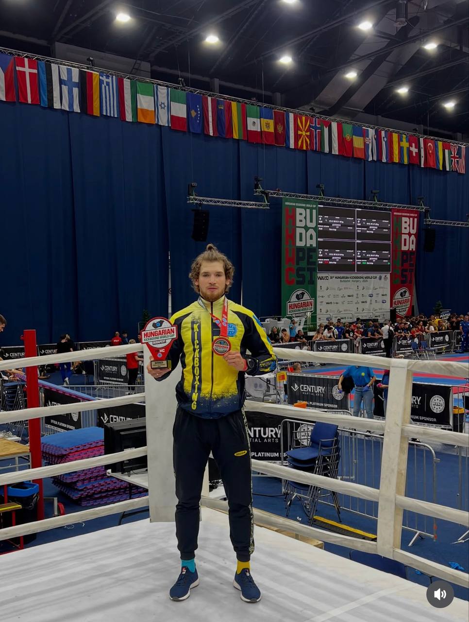 Новини Тернополя - фото з Тернополянин Павло Михайлиця виборов «золото» чемпіонату світу з кікбоксингу за версією WAKO