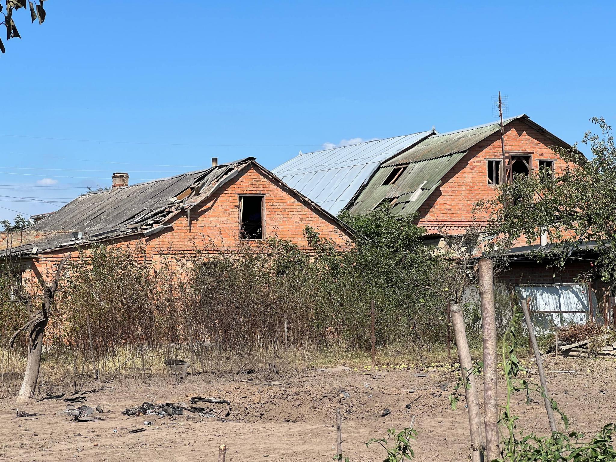 Новини Вінниці - фото з Постраждала в реанімації, а будинки понівечені: як вінничани оговтуються після падіння уламків БпЛА