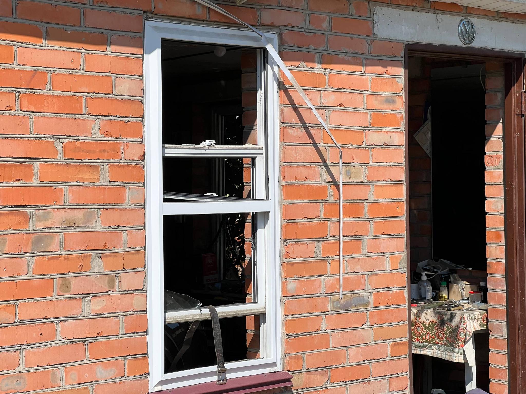 Новини Вінниці - фото з Постраждала в реанімації, а будинки понівечені: як вінничани оговтуються після падіння уламків БпЛА