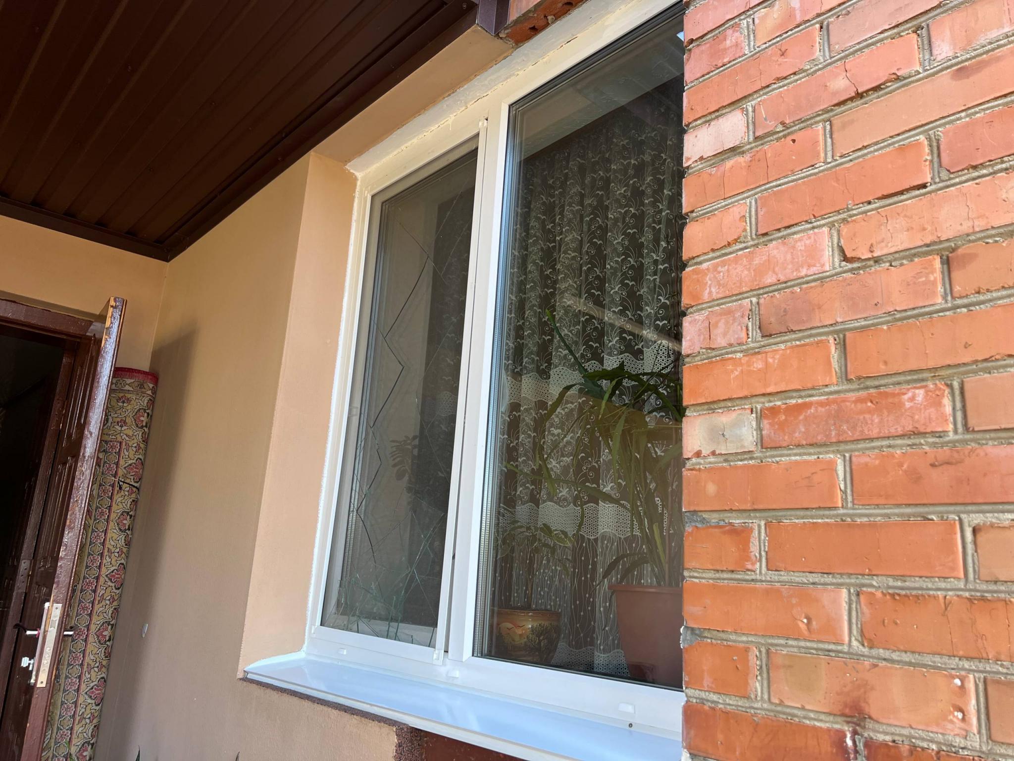 Новини Вінниці - фото з Постраждала в реанімації, а будинки понівечені: як вінничани оговтуються після падіння уламків БпЛА