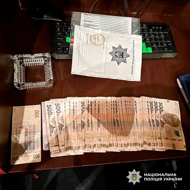 Новини Вінниці - фото з Двоє братів із Вінниччини створили у Києві підпільну гральну мережу. Заробляли до 15 мільйонів на місяць