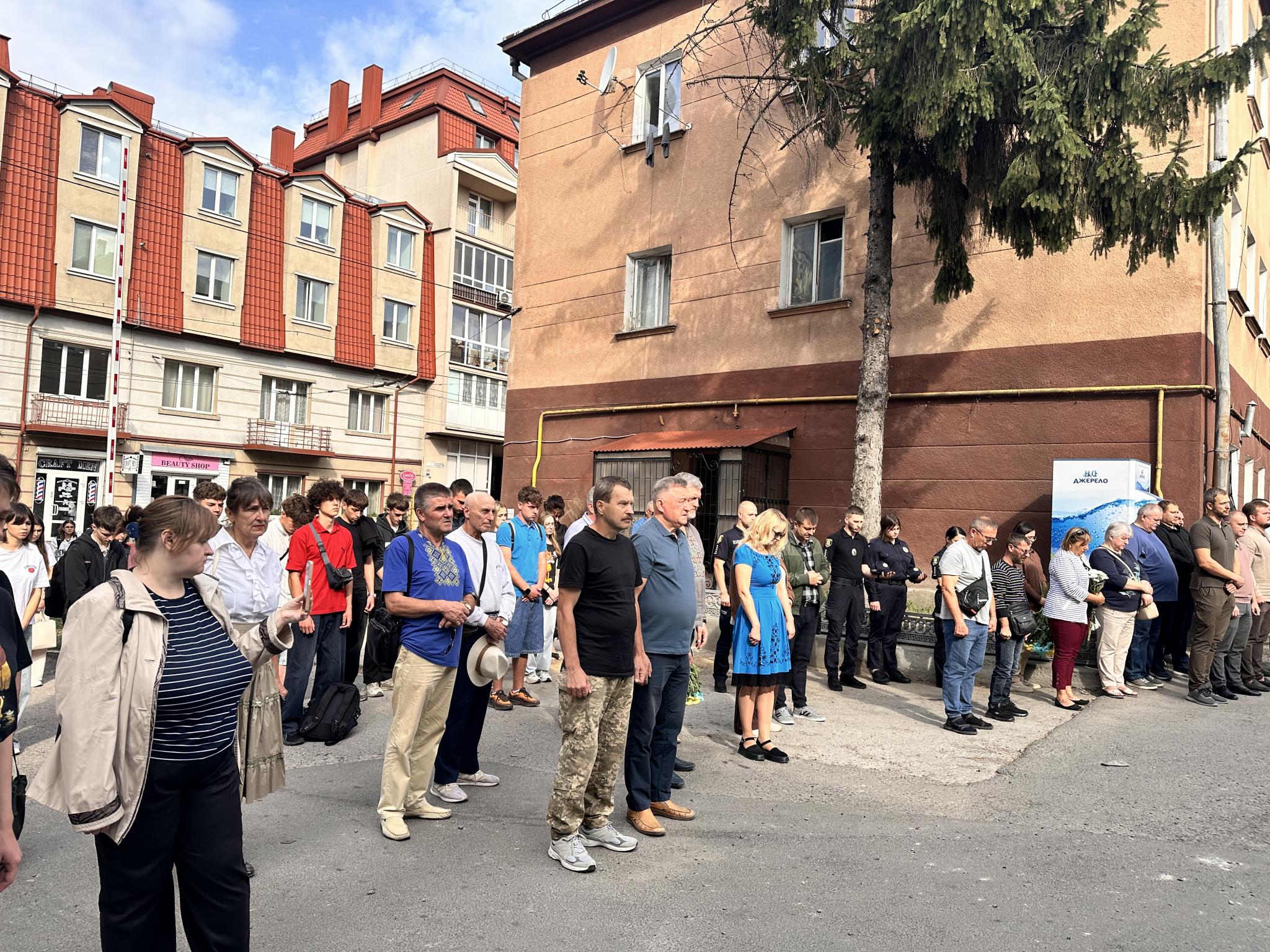 Новини Тернополя - фото з У Тернополі відкрили пам’ятну дошку бійцю Андрію Стойку