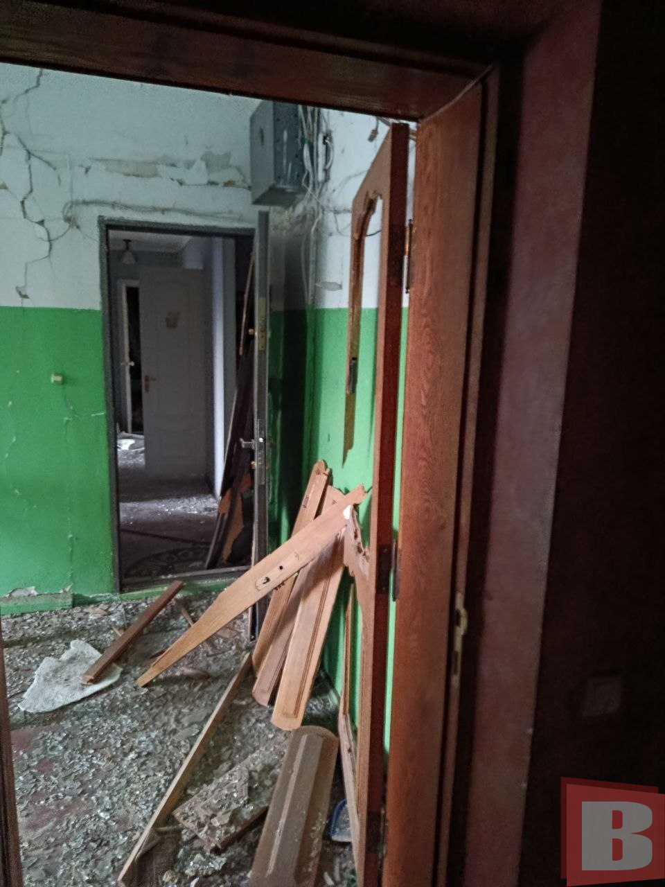 Новини Хмельницького - фото з «Дверей не було, а під вікнами горіли авто»: сім’я з Дубового залишилась без житла після атаки 5 вересня
