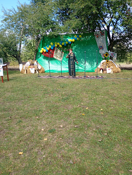 Новини Козятина - фото з Візитівкою заходу були привітні діти, коровай, навариста щерба та феєричний виступ.