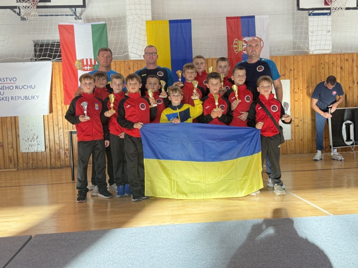 Новини Тернополя - фото з 11 медалей і друге командне місце: тернопільські борці привезли перемоги зі Словаччини