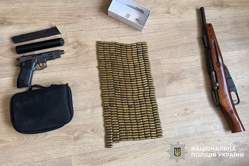 Новини Хмельницького - фото з Їхав п’яний, а в багажнику були гранати: деталі затримання водія на Хмельниччині
