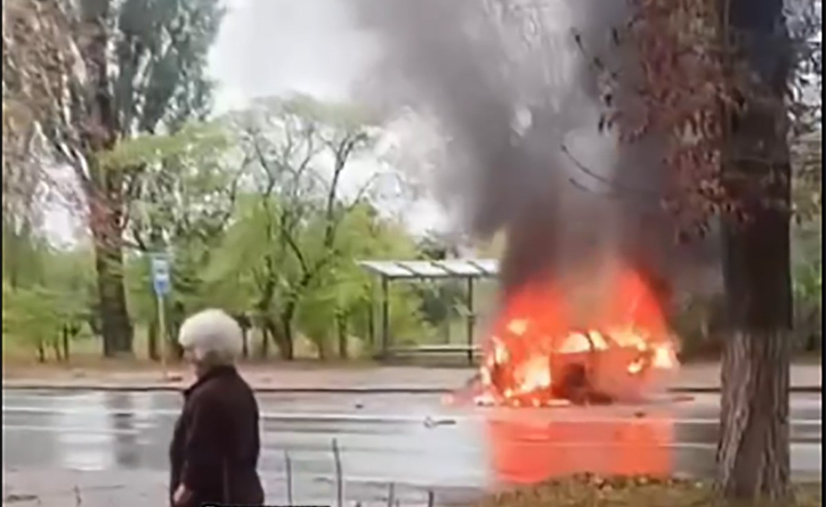 Новини Житомира - фото з На Польовій у Житомирі після ДТП загорівся автомобіль, загинули двоє людей