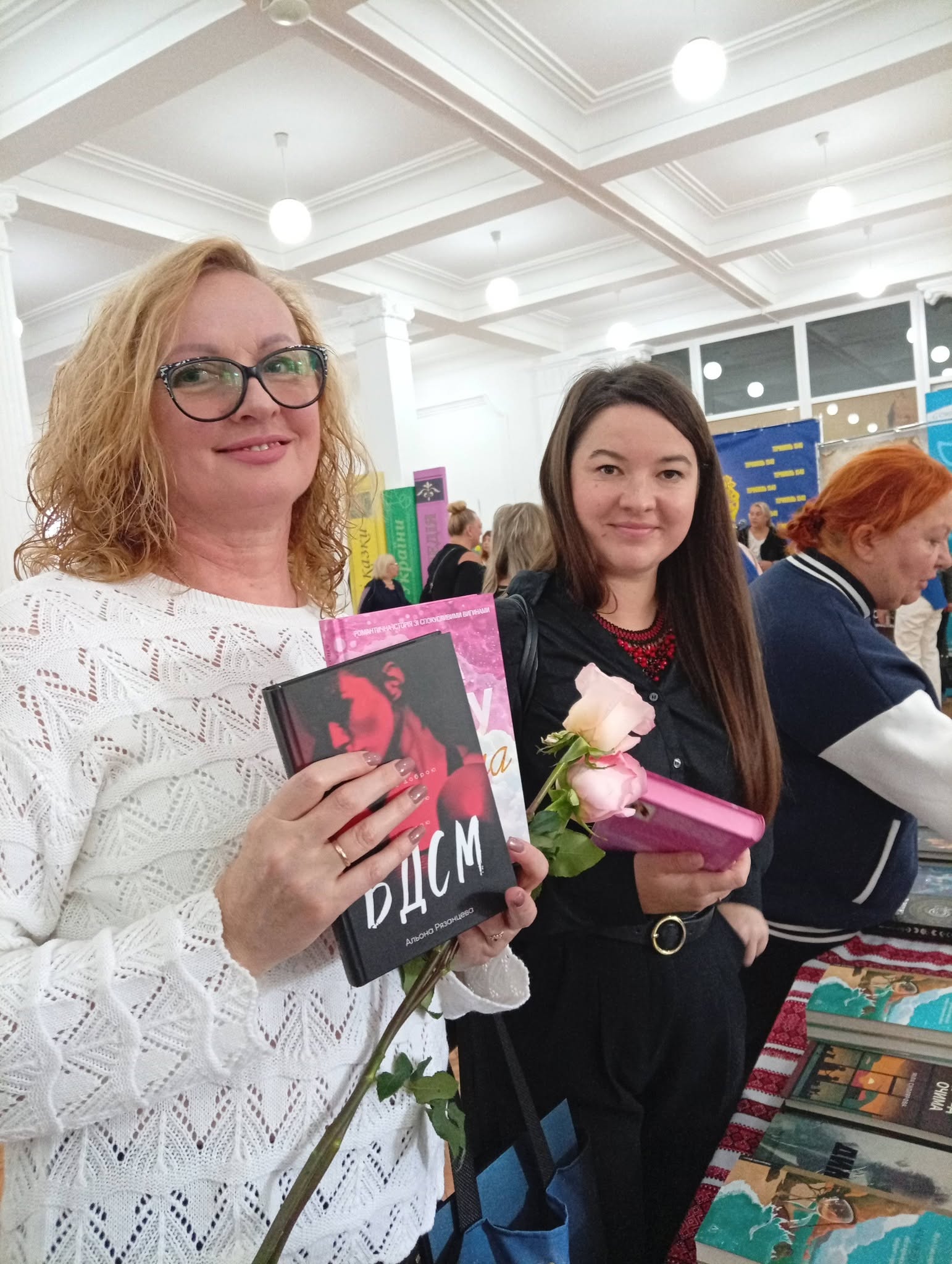 Новини Тернополя - фото з У Тернополі стартував 16-й Бібліофест «ЧИТАЙКОBOOKFEST»