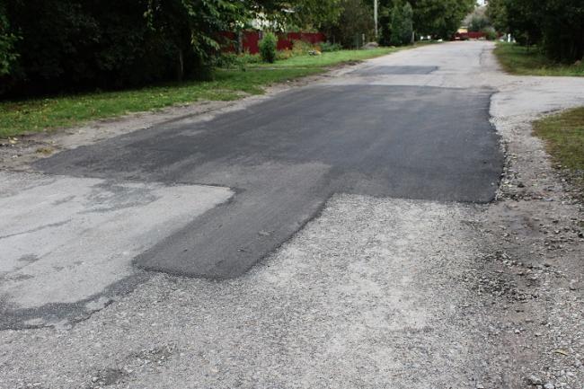 Новини Вінниці - фото з Ями латають, дороги підсипають. Де у Калинівській громаді тривають ремонти