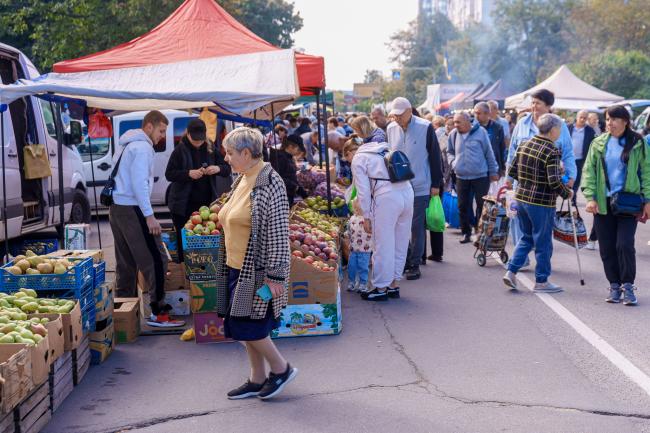 Новини Вінниці - фото з Овочі, мед, м’ясо та саджанці. У Вінниці триває осінній ярмарок
