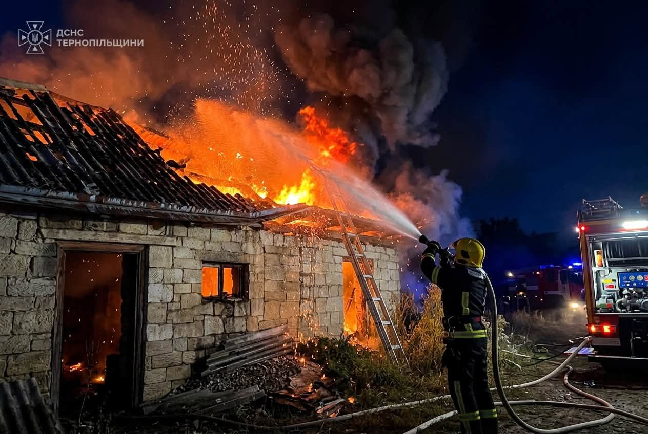 Новини Тернополя - фото з У Токах горів приватний будинок