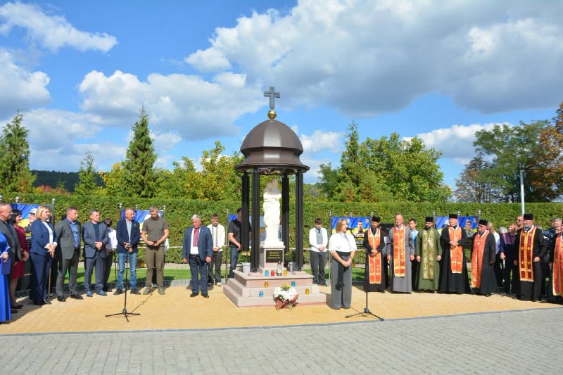 Новини Тернополя - фото з У Бережанах відкрили Алею пам'яті та започаткували стипендію імені Героя Сергія Коновала