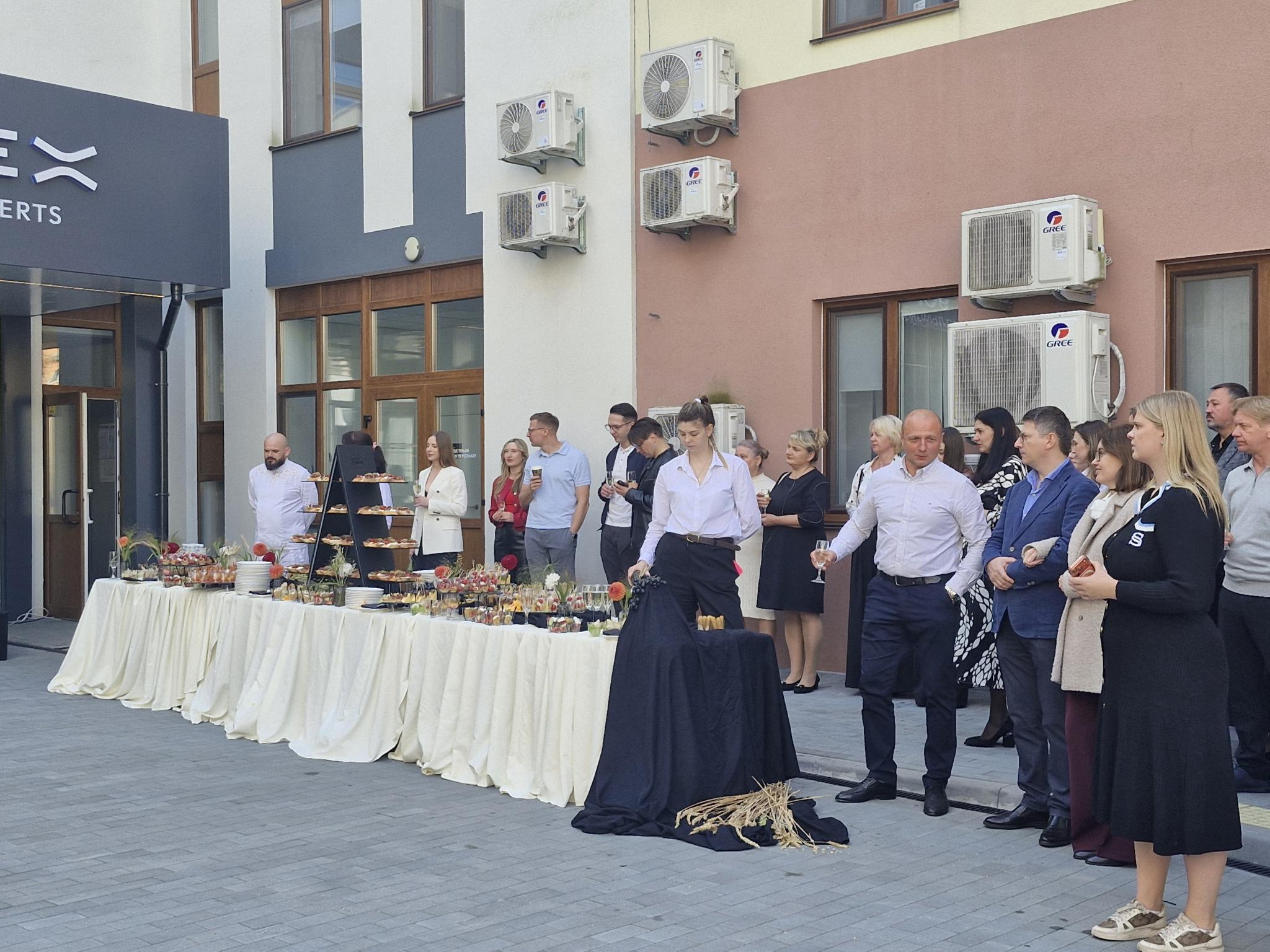 Новини Вінниці - фото з У Вінниці відкрили «Естетику Зору» — центр, де офтальмологія поєднується з технологіями та турботою про пацієнта (Новини компаній)