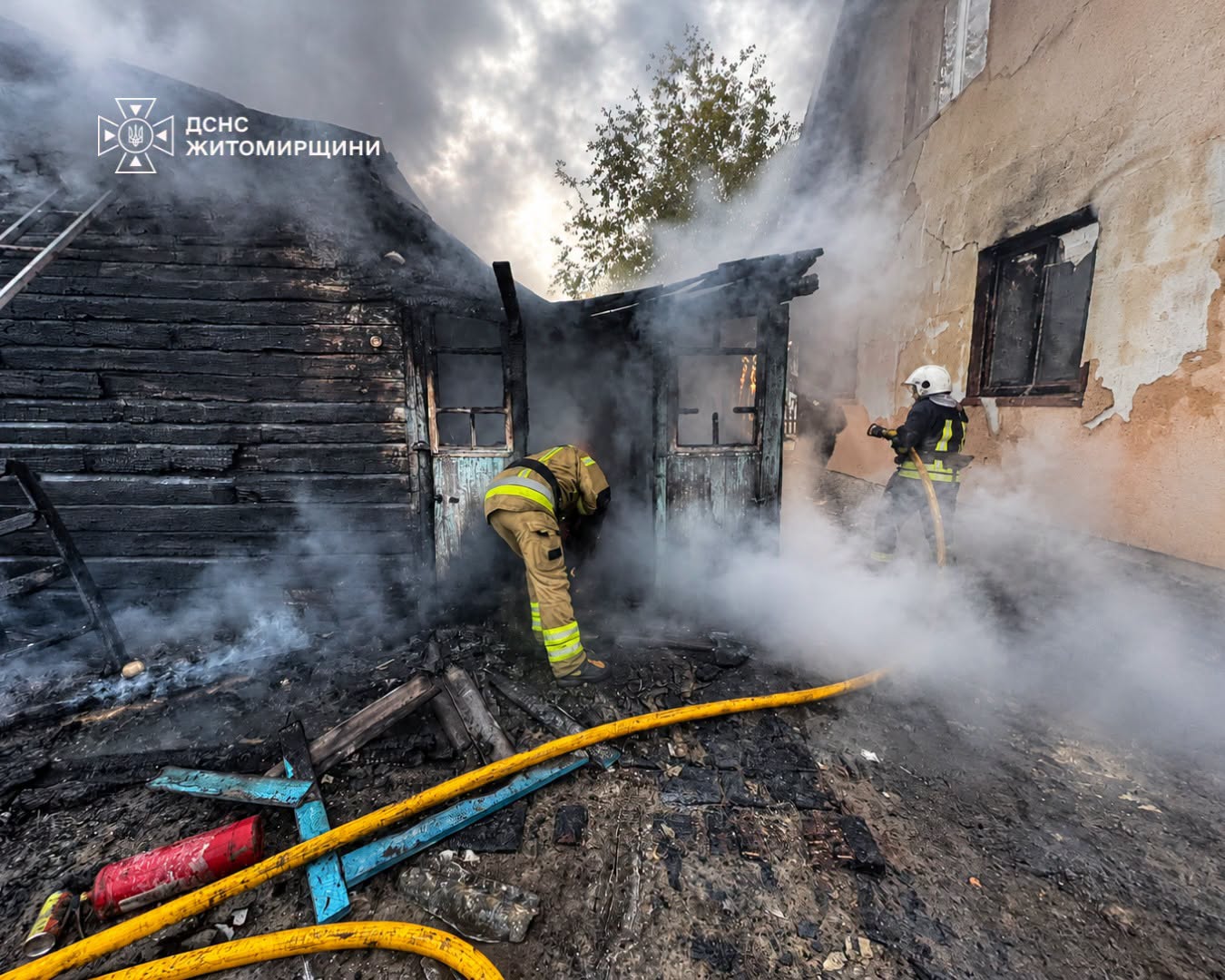 Новини Житомира - фото з У с. Старочуднівська Гута Житомирського району вогнеборці ліквідували пожежу
