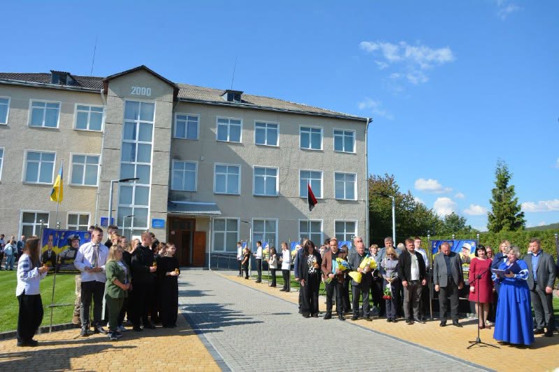 Новини Тернополя - фото з У Бережанах відкрили Алею пам'яті та започаткували стипендію імені Героя Сергія Коновала