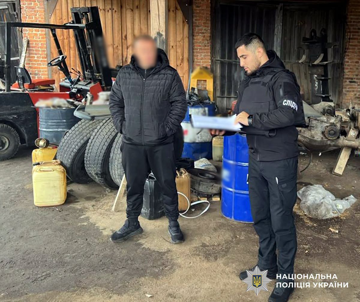 Новини Житомира - фото з Збитки на понад 33 мільйони гривень: на Житомирщині поліцейські викрили групу «чорних» лісорубів