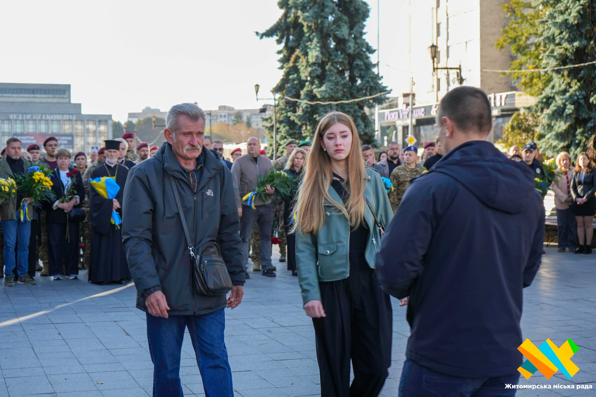 Новини Житомира - фото з У День Захисників і Захисниць України рідним полеглих Захисників вручили відзнаки «Мужність. Честь. Звитяга.»