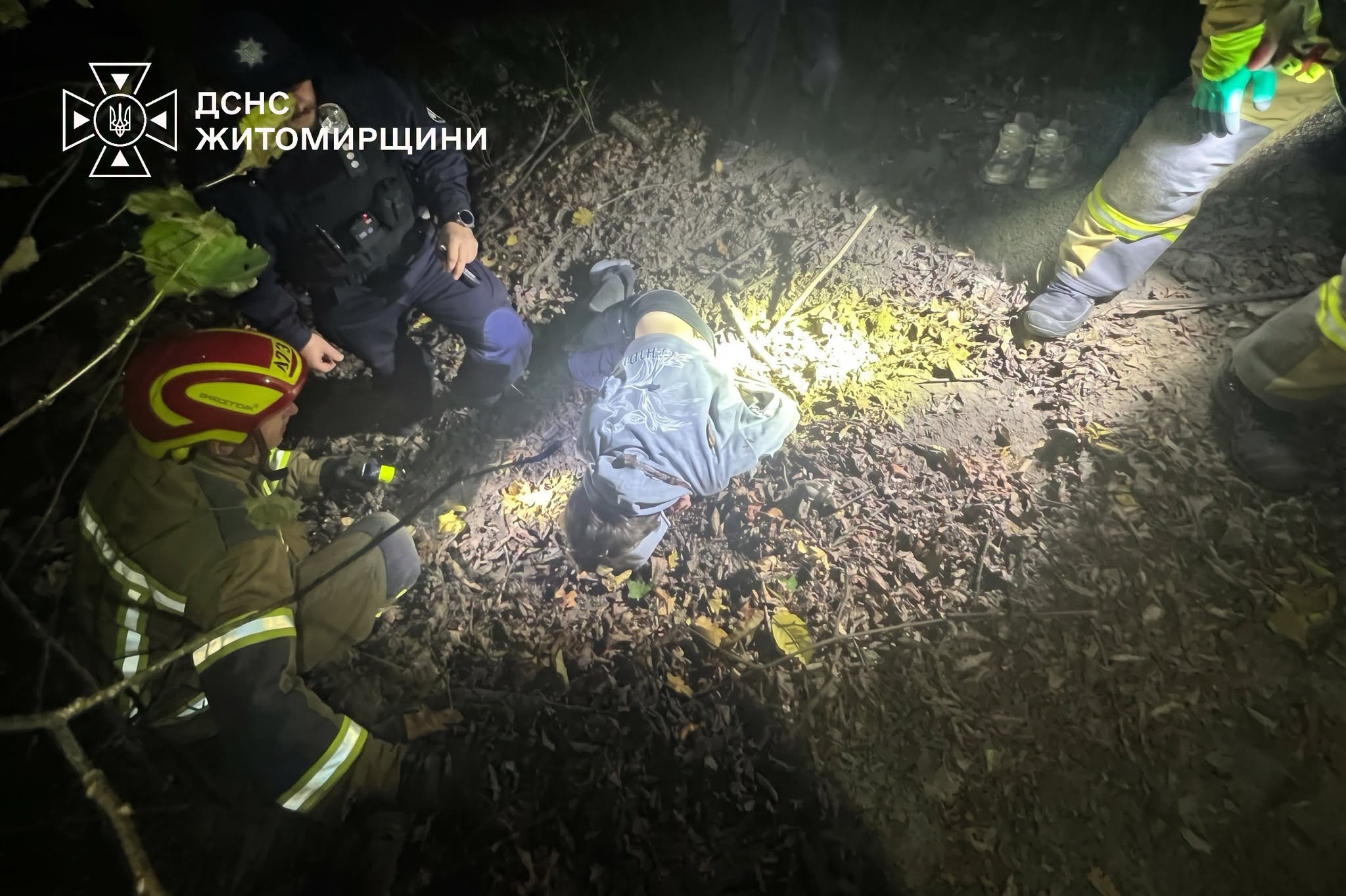 Новини Житомира - фото з З пішохідного мосту у Житомирі впав 18-річний хлопець: постраждалого госпіталізовано
