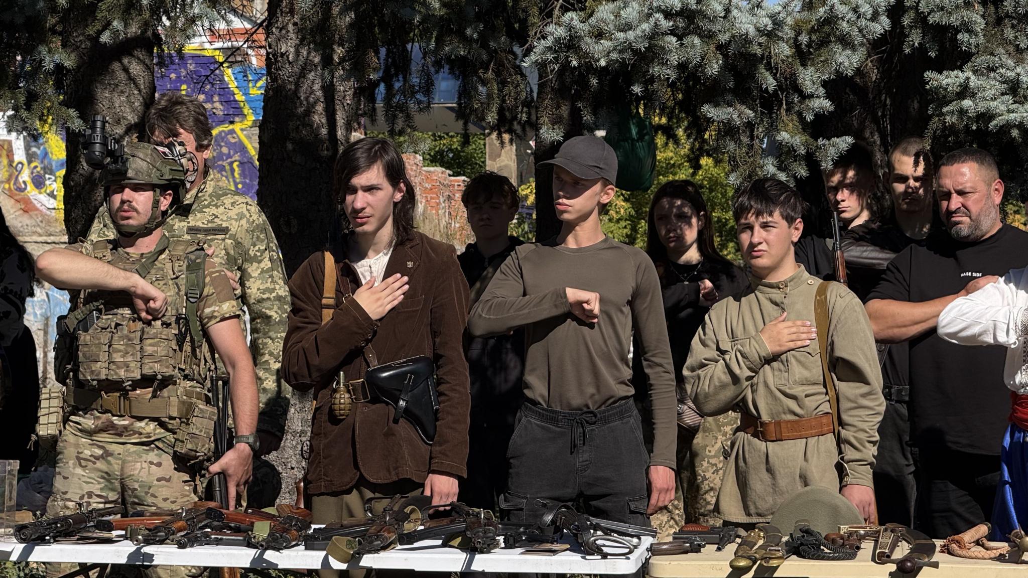 Новини Вінниці - фото з Зброя, пісня та гарячий куліш: як у Вінниці вшановували козаків і захисників України