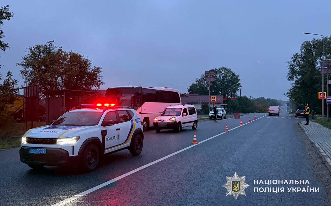 Новини Тернополя - фото з На Чортківщині водій Peugeot збив двох жінок на пішохідному переході
