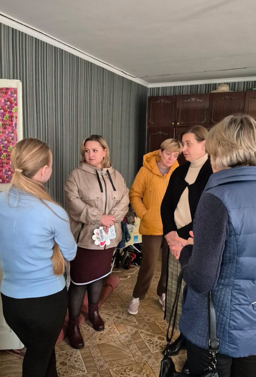 Новини Козятина - фото з Відвідали родину, яка виховує п’ятьох малолітніх діток і опинилася у складних життєвих обставинах
