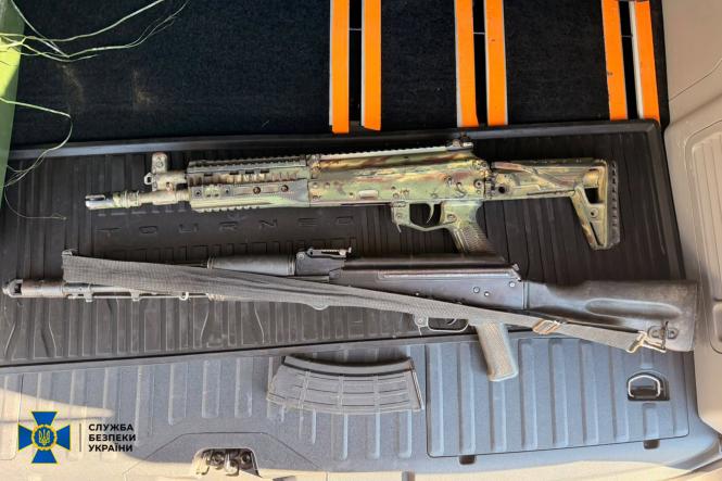 Новини Вінниці - фото з Контрактник у Вінниці торгував трофейною зброєю