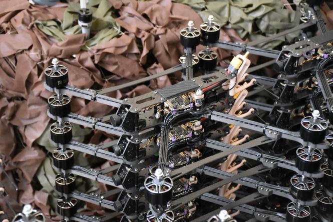 Новини Вінниці - фото з Вінниця передала військовим 200 FPV-дронів і 20 Matrice