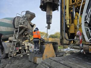 Новини Житомира - фото з На Житомирщині триває будівництво нового мосту через річку Ібр