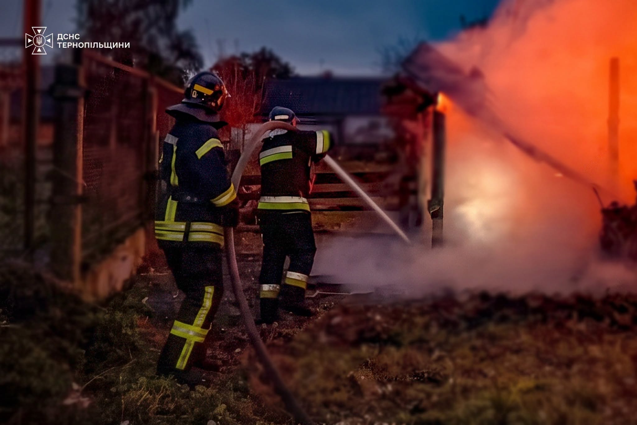 Новини Тернополя - фото з Рятувальники показали кадри з місць ударів на Тернопільщині