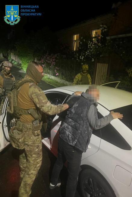 Новини Вінниці - фото з Облаштували колцентр у селі й ошукали 39 людей: який вирок отримав вінничанин