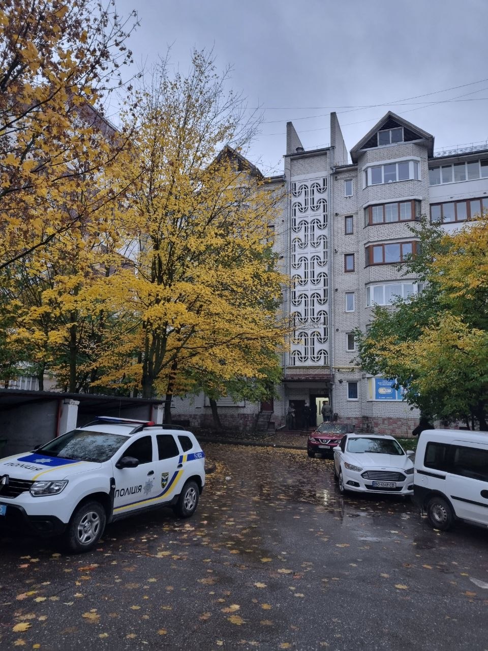 Новини Тернополя - фото з Чоловік забарикадувався і погрожує всіх підірвати (оновлюється)