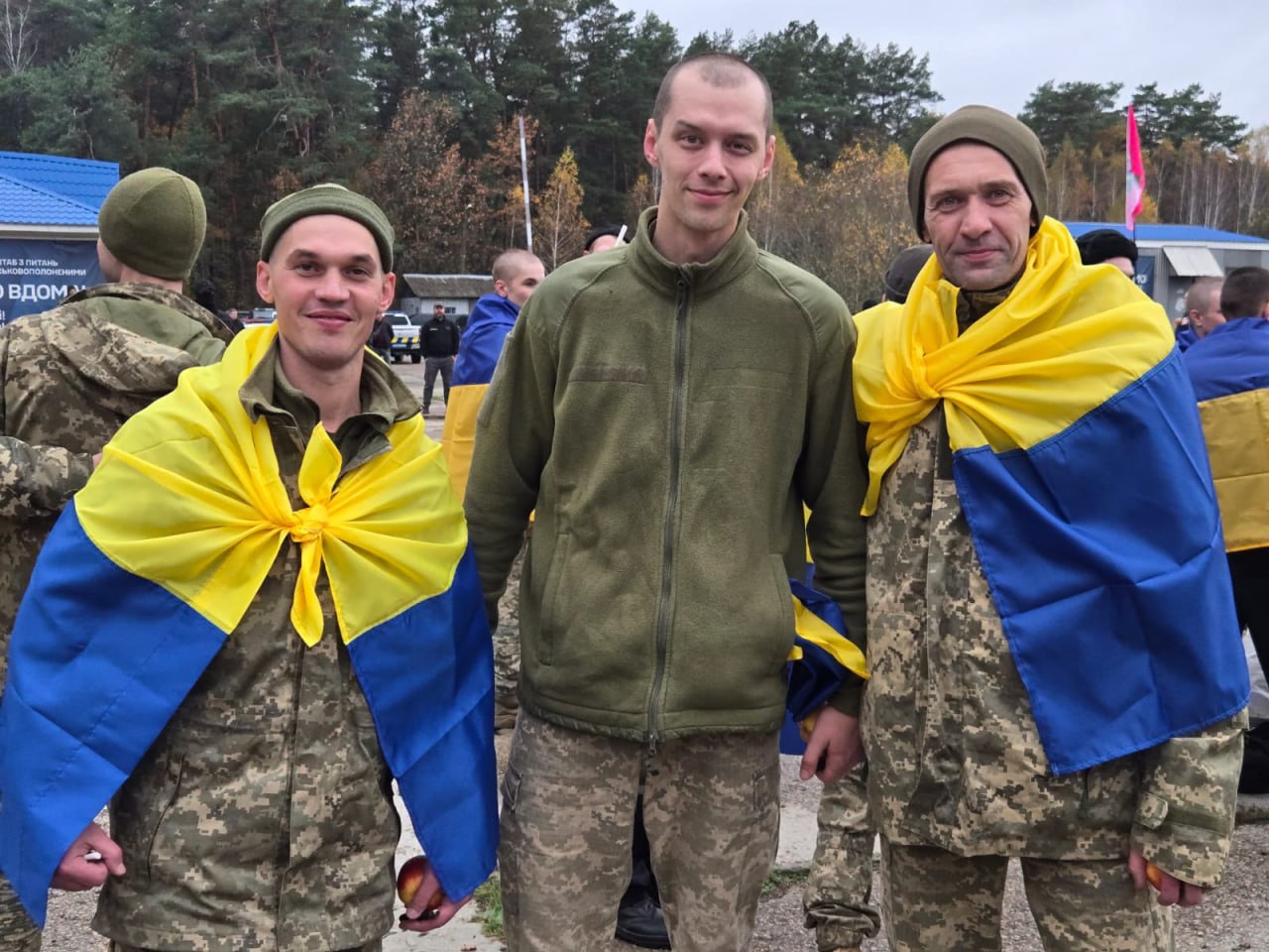 Новини Тернополя - фото з 290 наших Героїв вдома: відбувся обмін полоненими