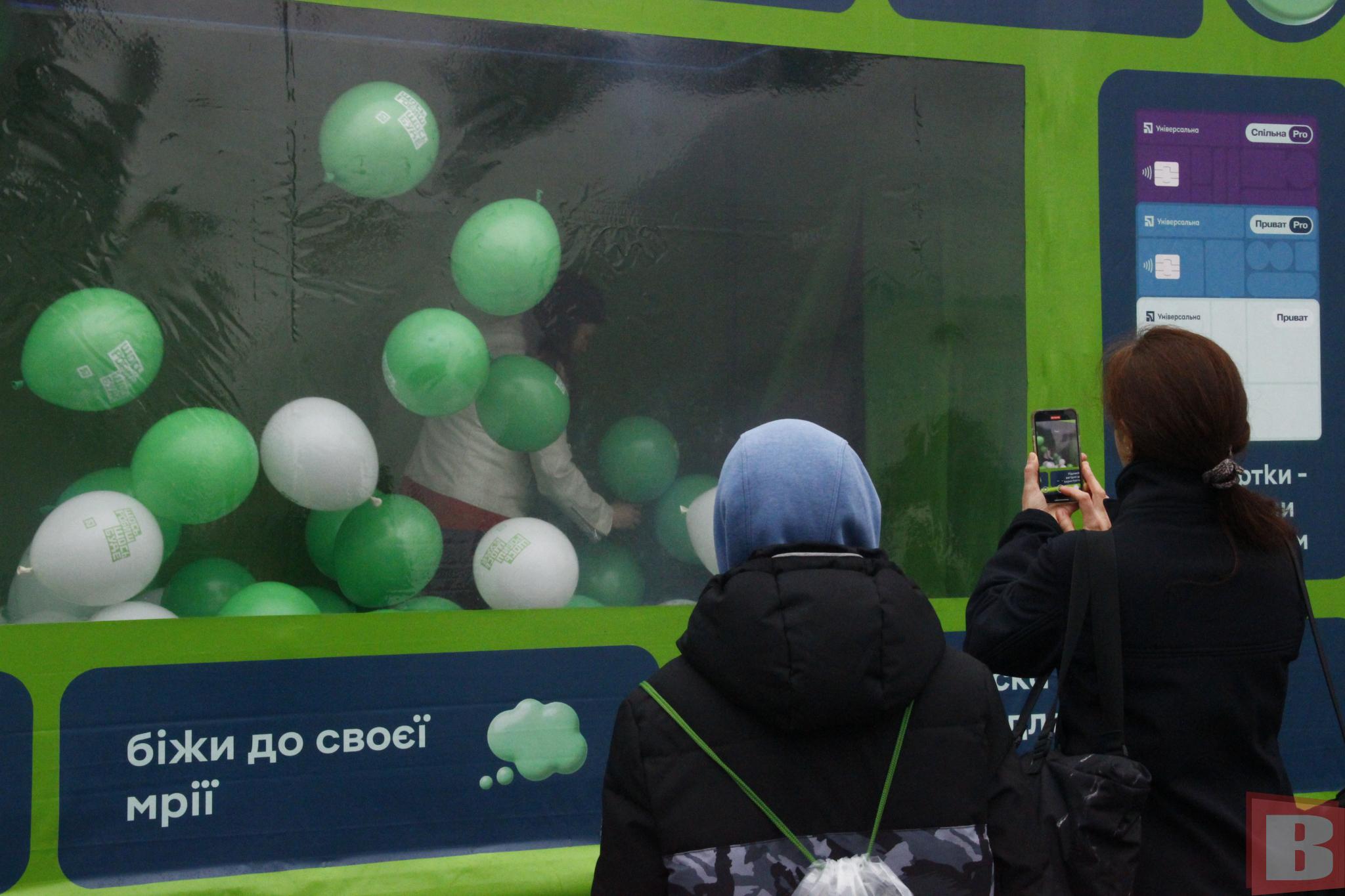 Новини Хмельницького - фото з Перекриті вулиці та тисячі учасників: «Київський марафон Незламності-2026» у Хмельницькому
