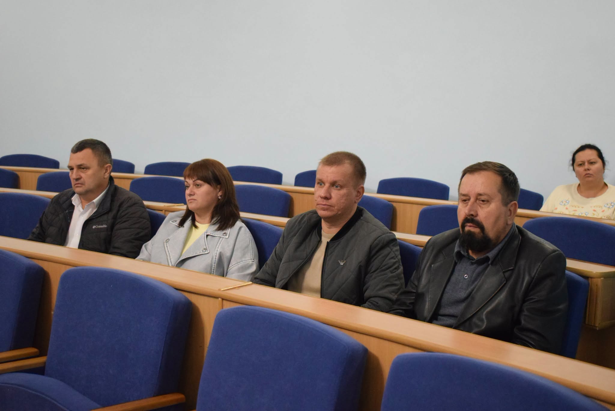 Новини Козятина - фото з Глухівчани б 'ють на сполох. На території громади йде тотальна вирубка лісу
ЗДІЙСНЮЄТЬСЯ ТОТАЛЬНА ВИРУБКА ЛІСУ НА ТЕРИТОРІЇ ЇХНЬОЇ ГРОМАДИ